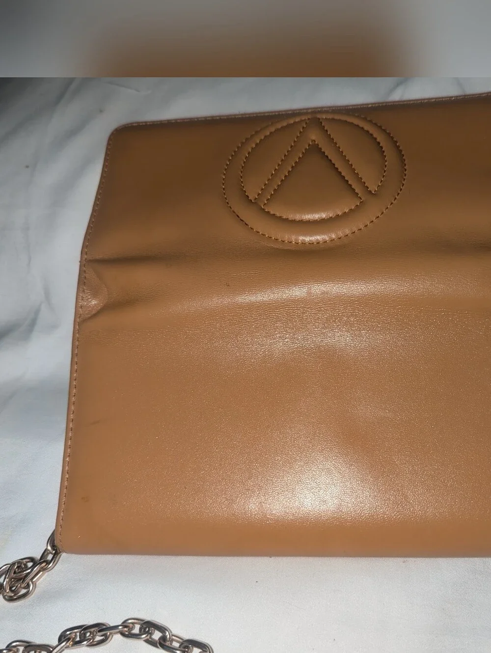 Valentino sleek fold